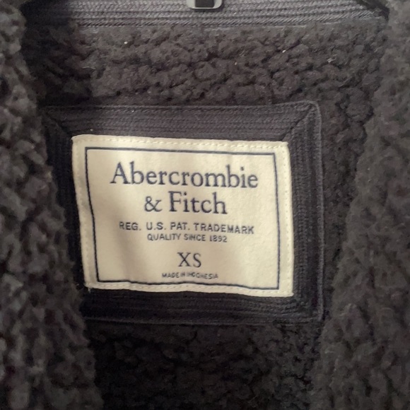 Abercrombie & Fitch Jacket NWTO - Picture 2 of 5